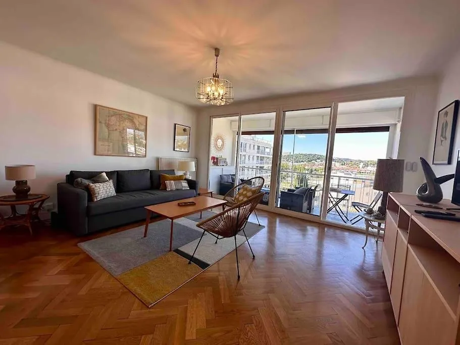 Apartment Cyrille Besset - Charmant T2 Avec Balcon Cagnes-sur-Mer France